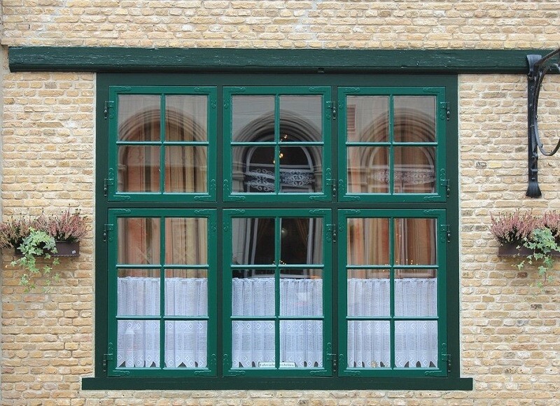 green color plastic windows