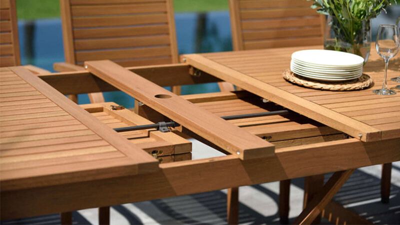 outdoor extendable table