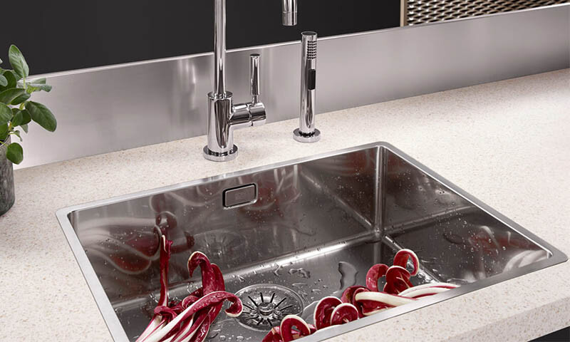 Modern recessed kitchen sinks